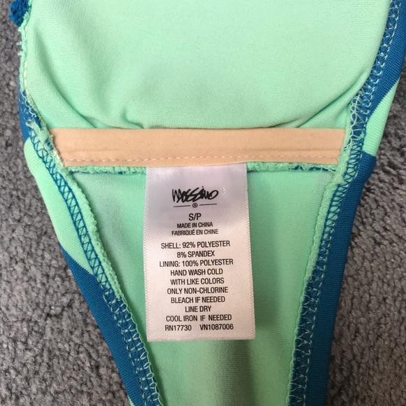 🌸5/$30🌸 Mossimo Striped Bikini Top, EUC, S - Picture 11 of 11